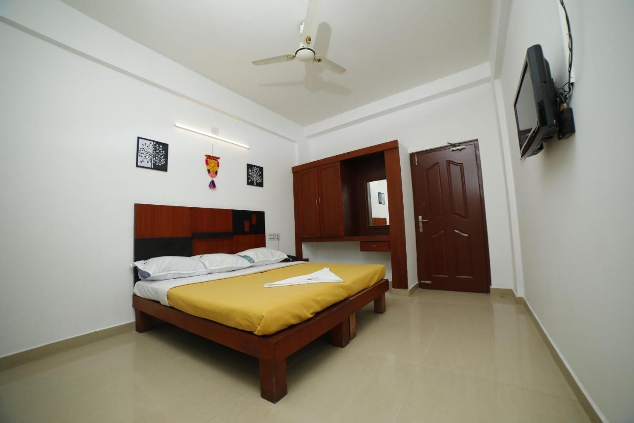 Kairali Tourist Home กูรูวาเยอร์ ภายนอก รูปภาพ
