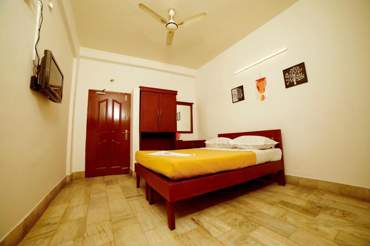 Kairali Tourist Home กูรูวาเยอร์ ภายนอก รูปภาพ