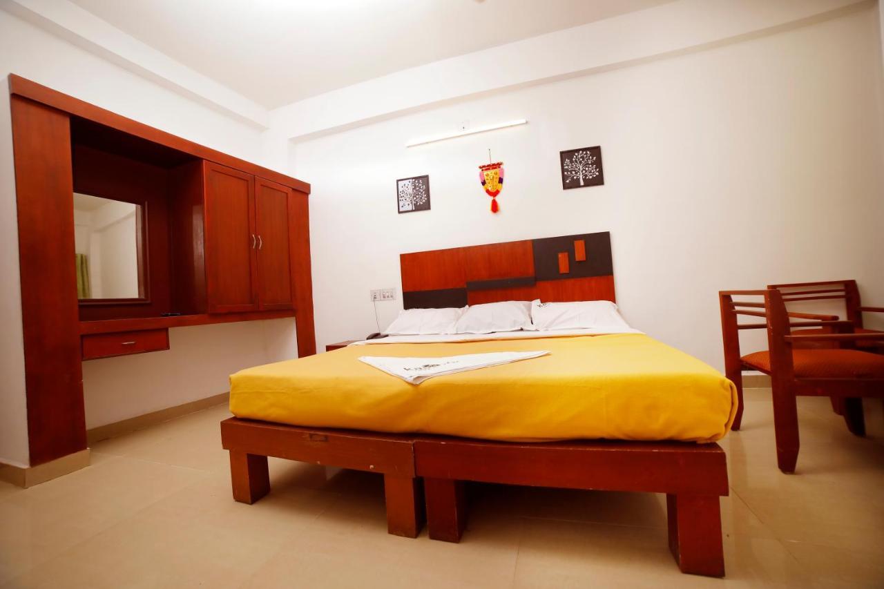 Kairali Tourist Home กูรูวาเยอร์ ภายนอก รูปภาพ